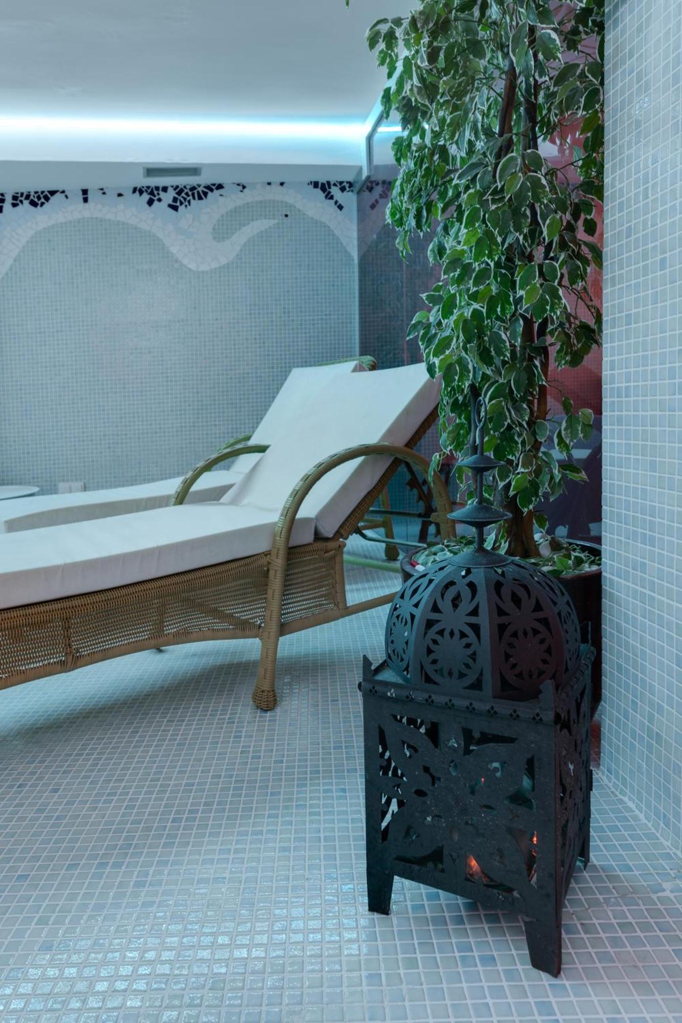 Daniya Denia Spa & Business 4* Exterior foto
